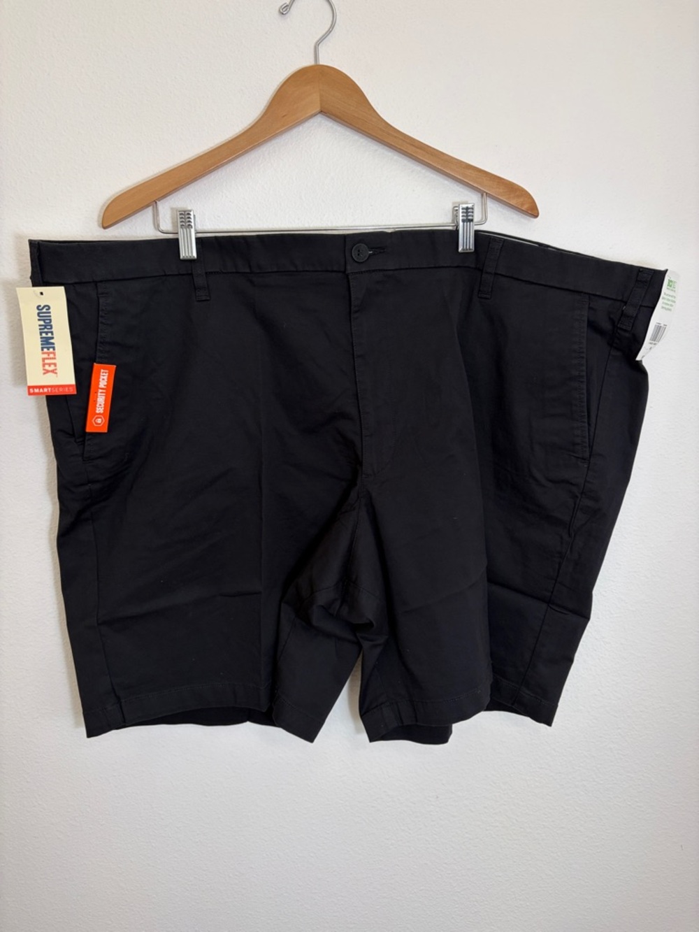 NWT Dockers Black Ultimate Supreme Flex Shorts